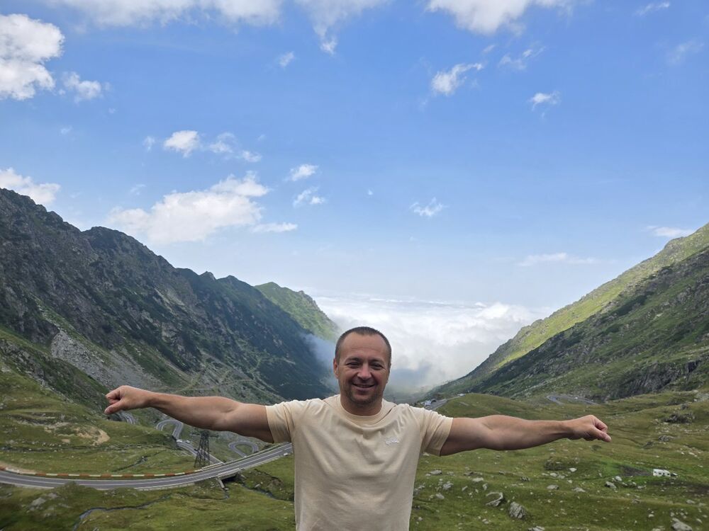  ,   Nikolay, 40 ,   ,   