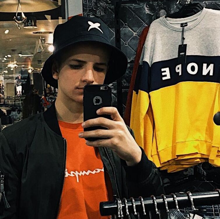 ���� 24327029 ����� �������, 23 ����, ���� ���������� � �����-����������