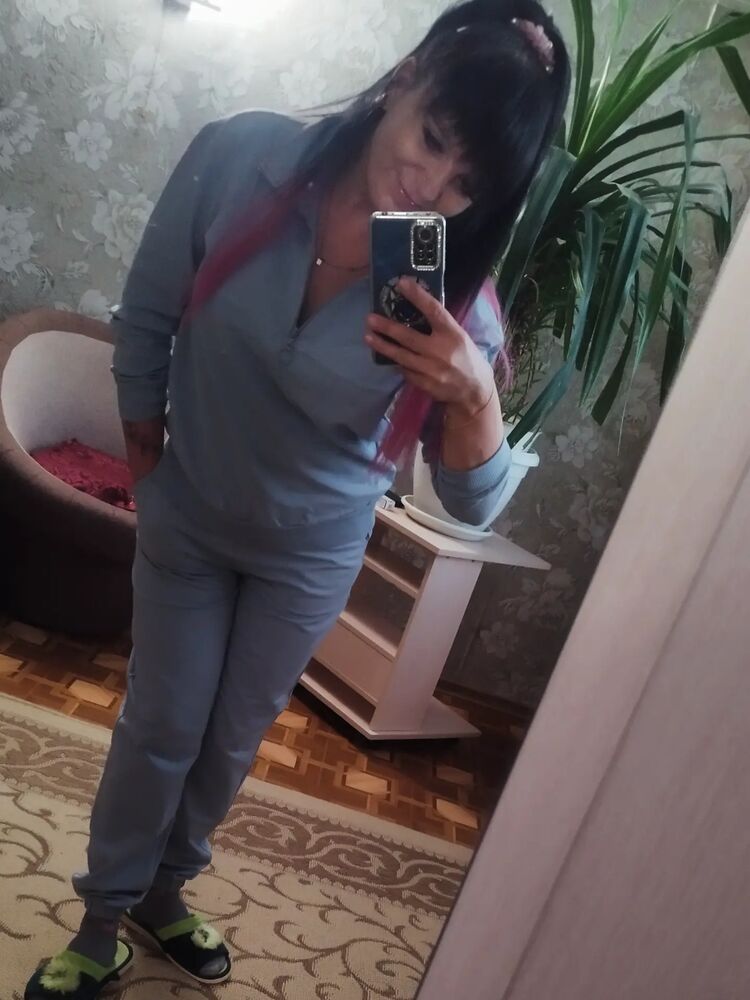  53778689  Lana, 40 ,    