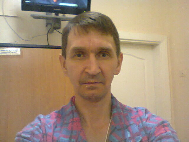  52589329  Andrey, 52 ,    