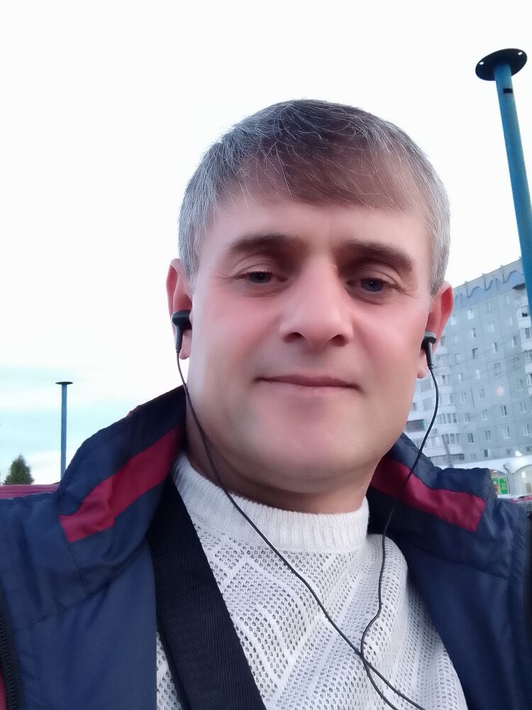  45370569  , 44 ,    