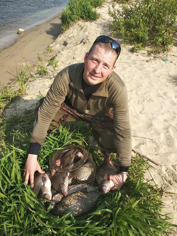  ,   Johny, 42 ,   ,   , c 
