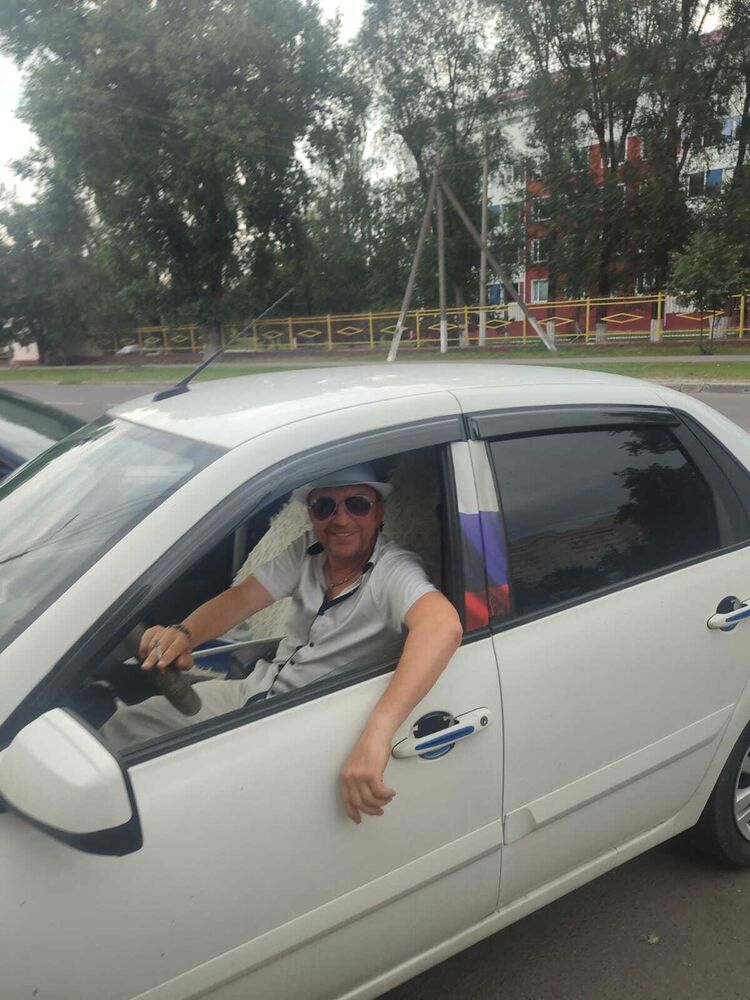 52696269  Gogo, 52 ,    