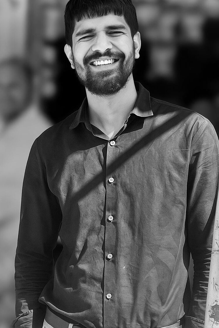  54445269  ABHINAV ASWA, 25 ,    Anchorage