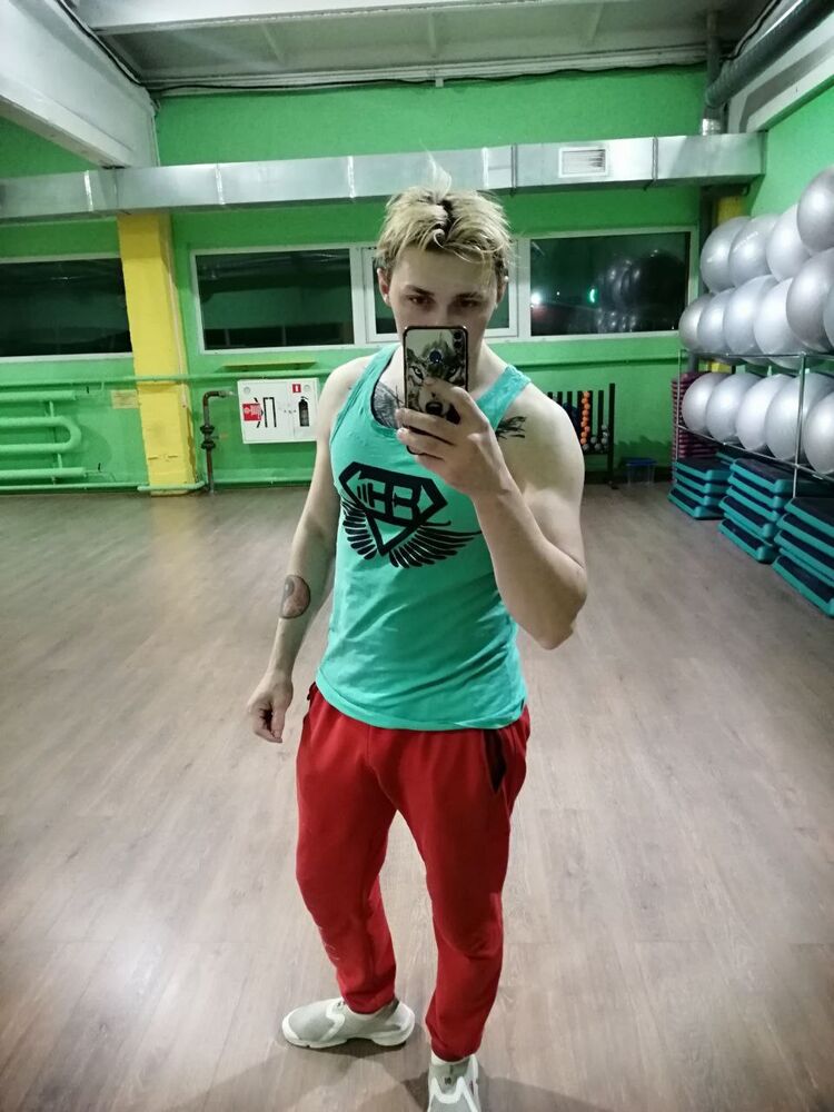  27085829  Rebirht, 34 ,    