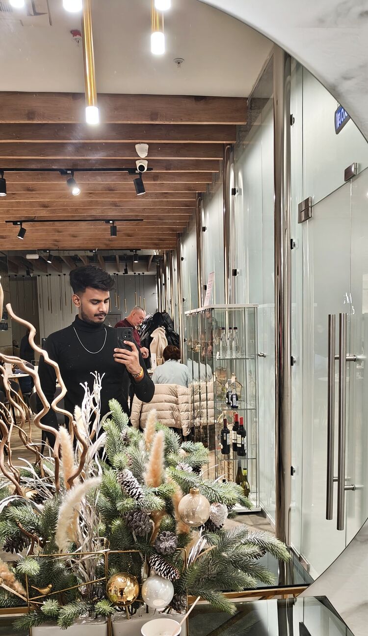  42159719  Attu, 25 ,    