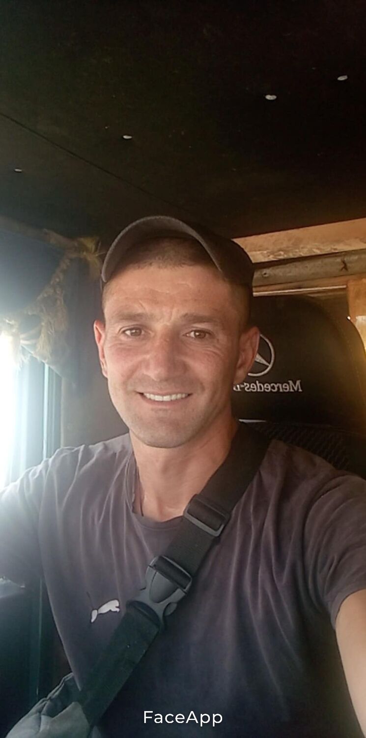  46119209  Ivan, 35 ,    