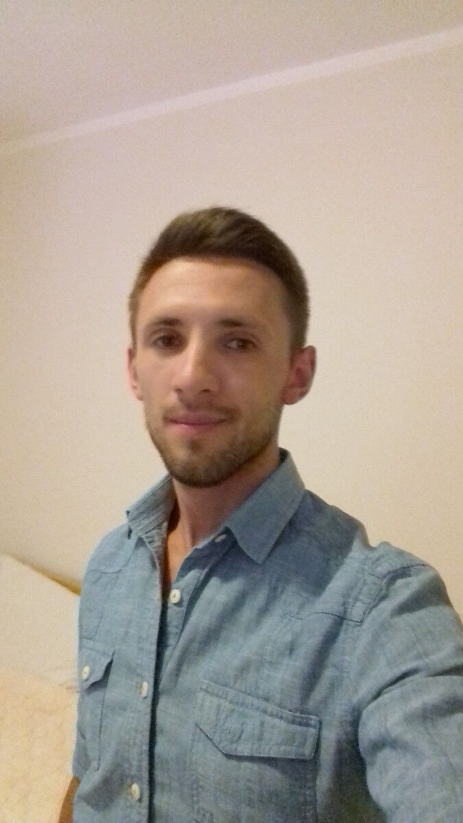 ,   Serge, 33 ,  