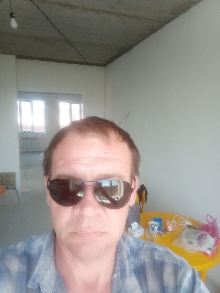  16946749  Serg, 49 ,    
