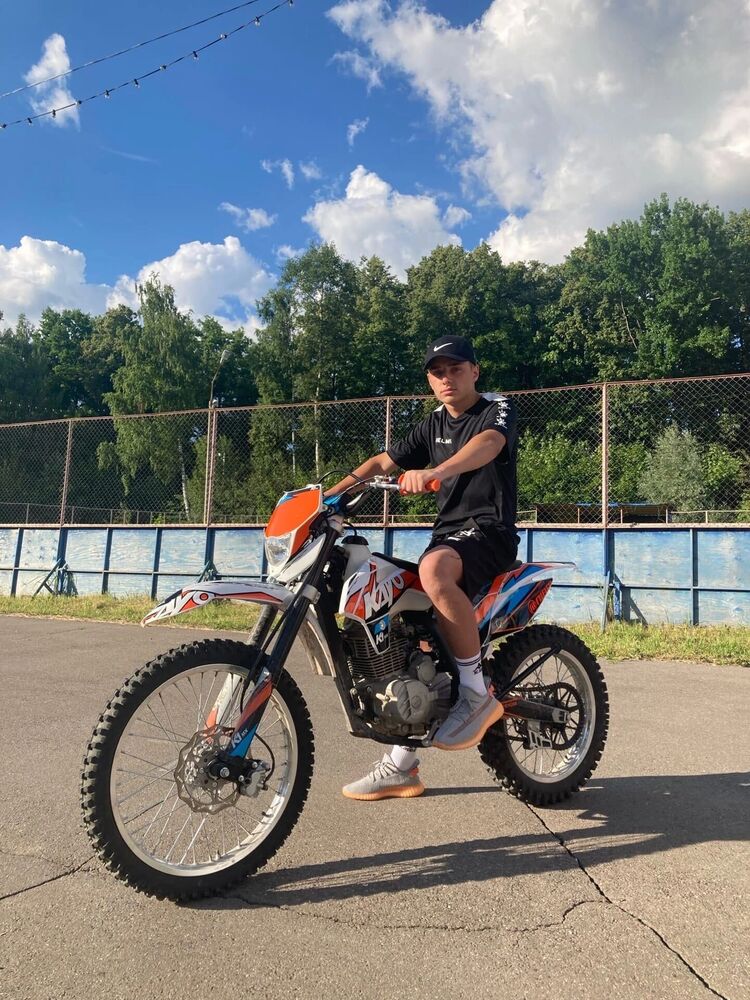  ,   , 20 ,   c 