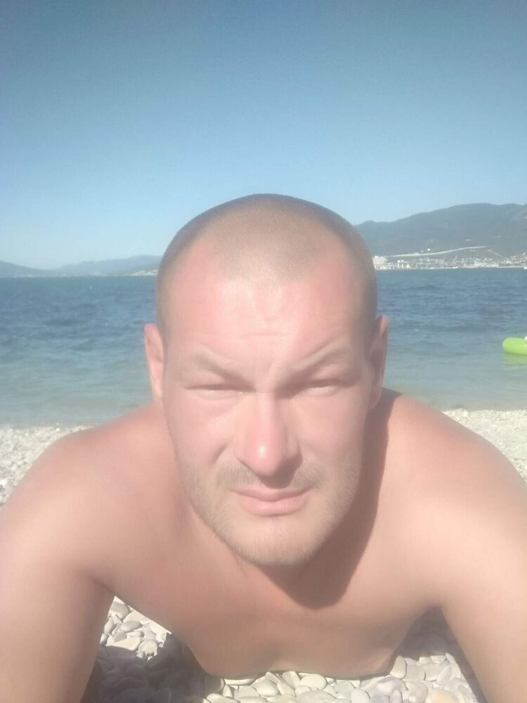 ,   Aleksandr, 43 ,   ,   , c , 