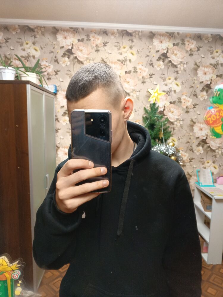  40574699  , 19 ,    