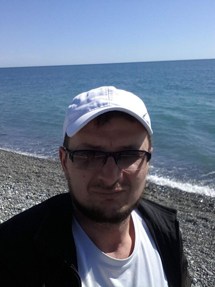  ,   Sultan, 49 ,     , c 