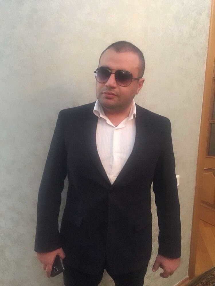  ,   Emil, 41 ,   ,   , c 