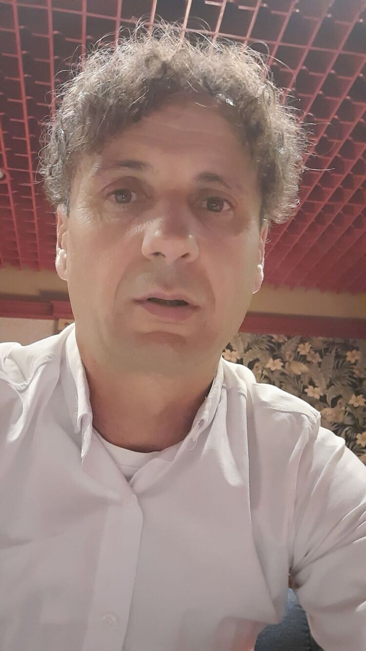  32841739  , 42 ,    