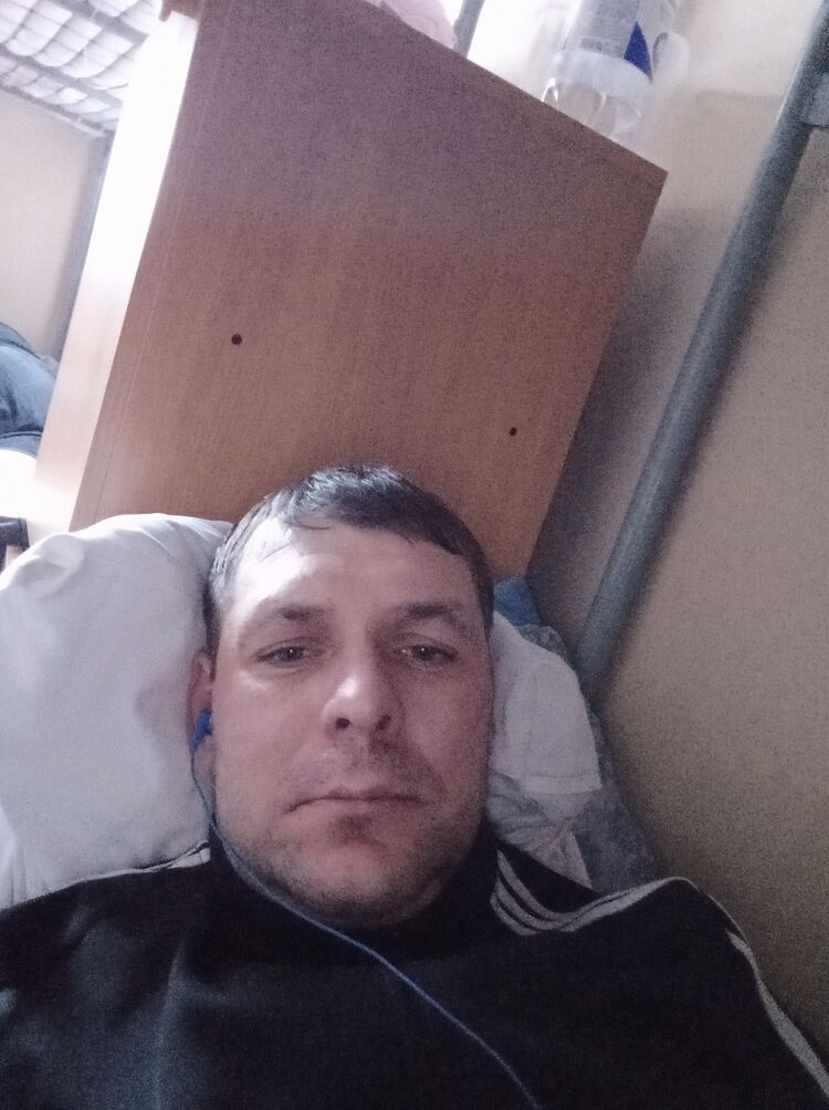  32447259  , 37 ,    