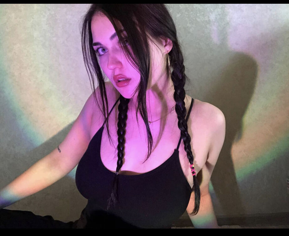  51398039  Margot, 22 ,    