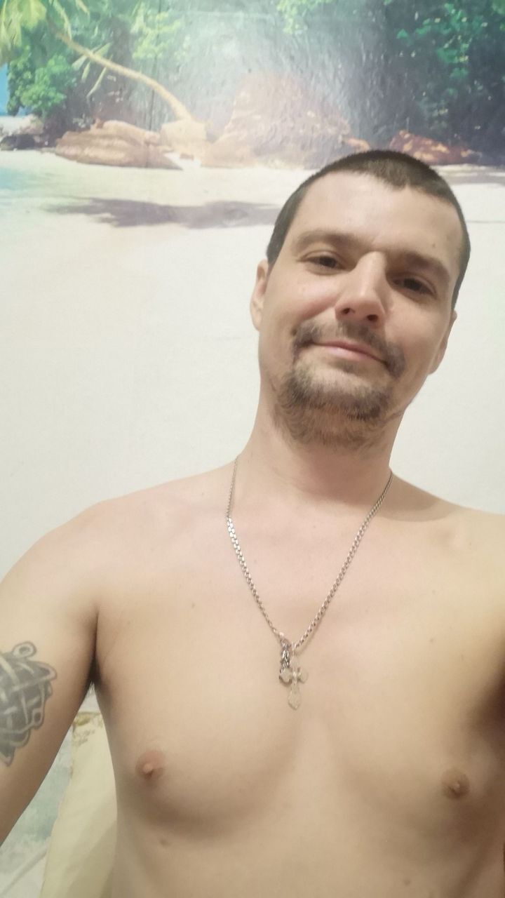  52987569  , 37 ,    