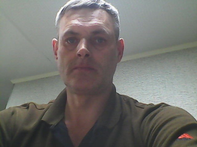  9849389  , 52 ,    