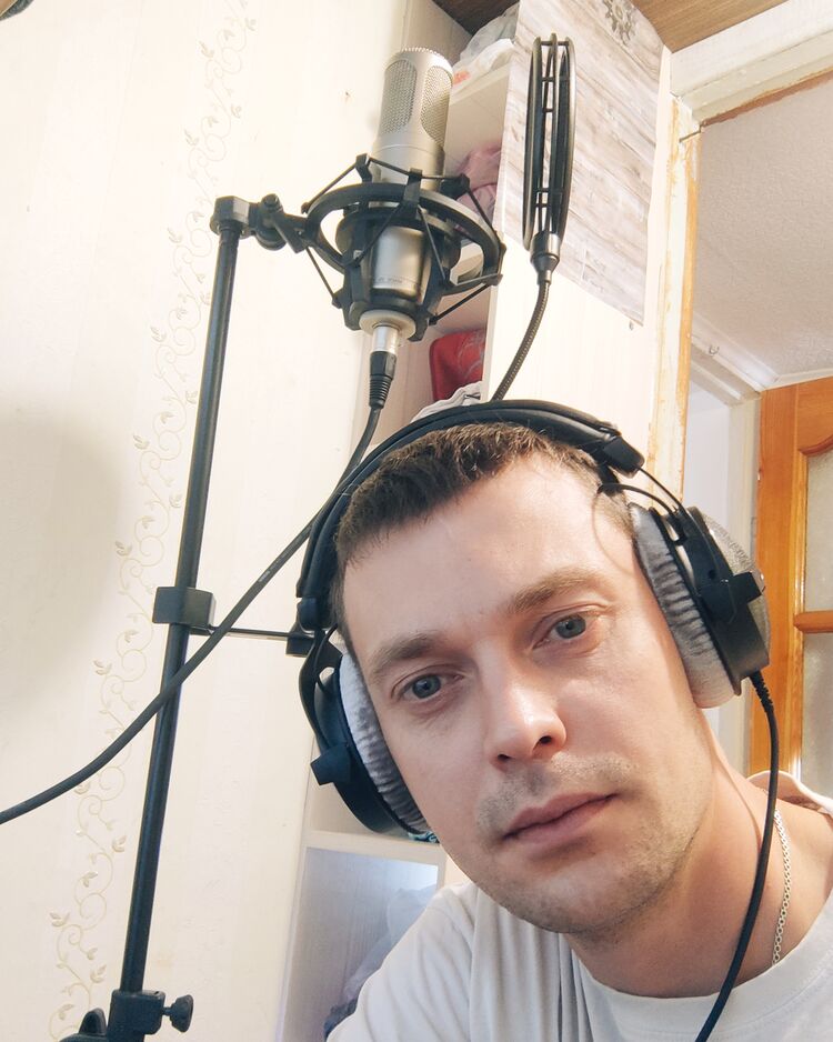  29574409  Igor, 33 ,    