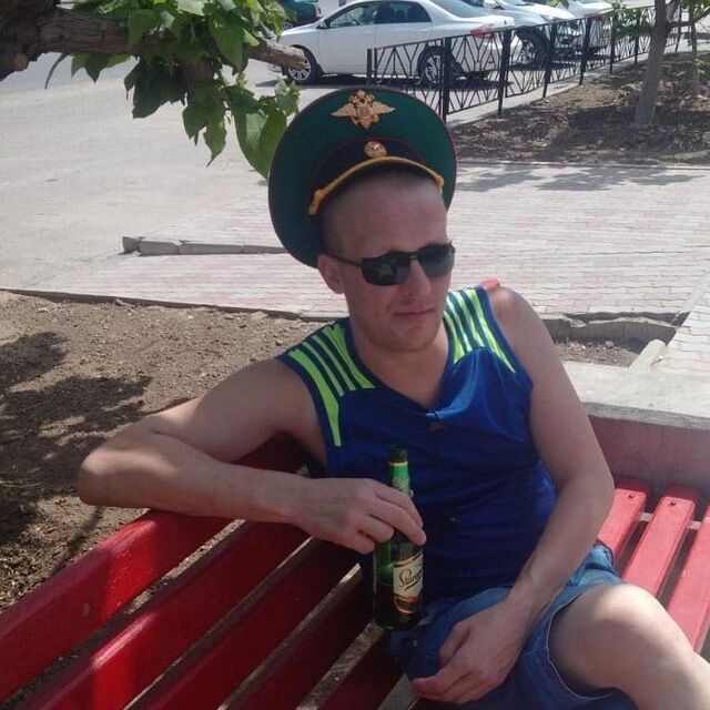  47570599  PAVEL, 41 ,    