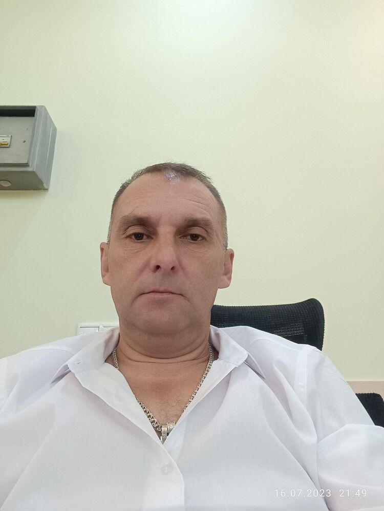  44462869  Vladimir, 50 ,    