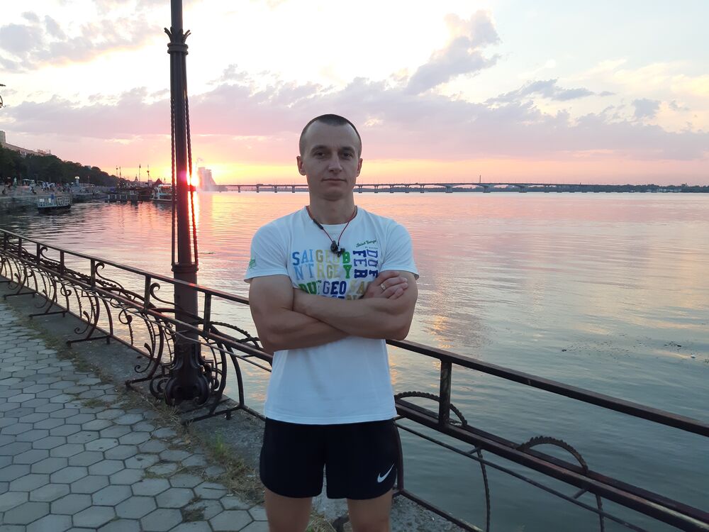  23195649  Belichenko, 46 ,    