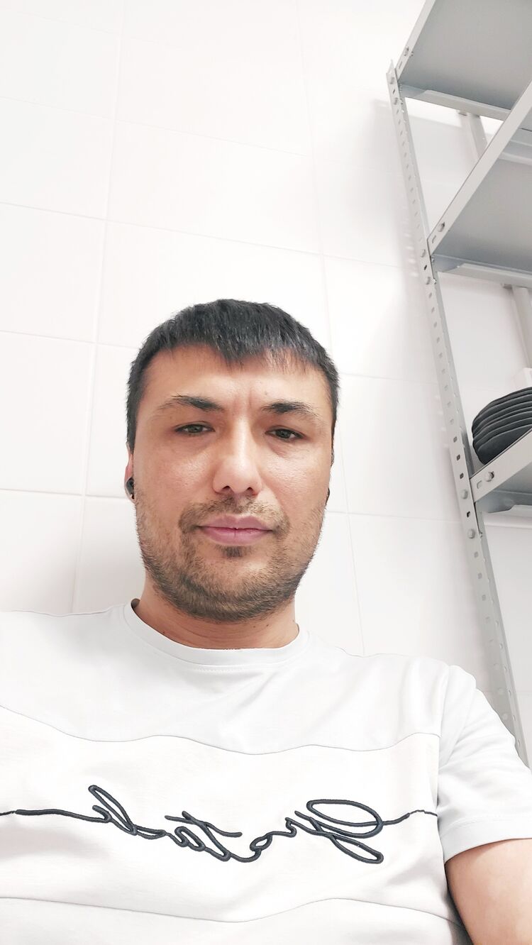  49758649  , 40 ,    -