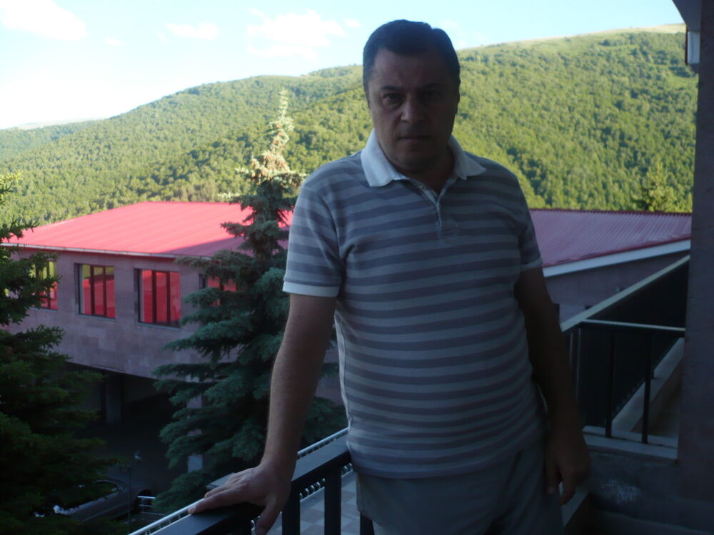  ,   Narek, 49 ,   ,   , c 