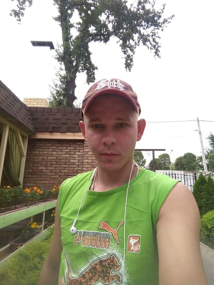  22201829   , 32 ,    
