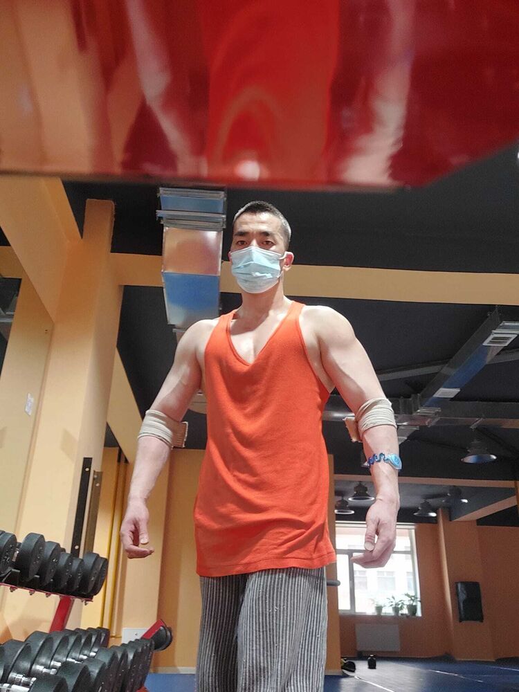  27050389  Ganbold, 35 ,    Ulaanbaatar