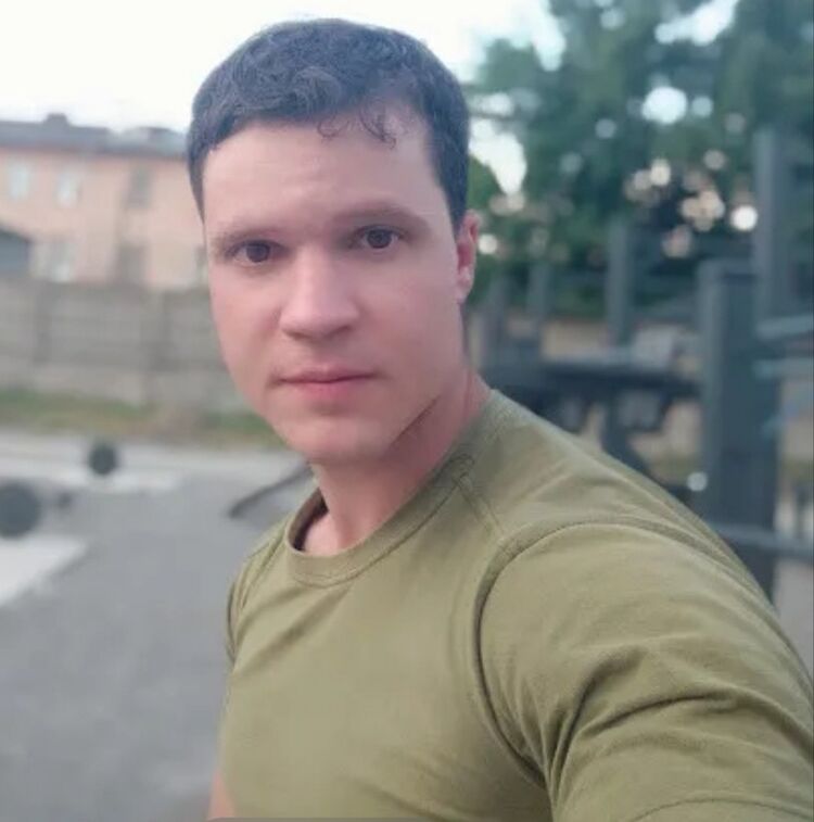  ,   Stas, 33 ,   ,   