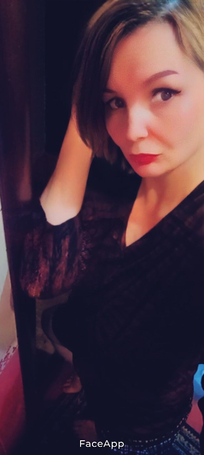  47618989  Ksenia, 39 ,    