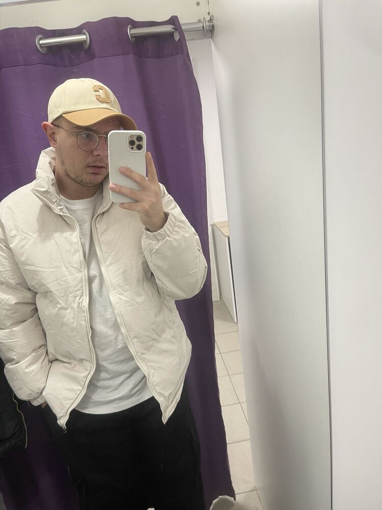  --,   , 24 ,   , c 