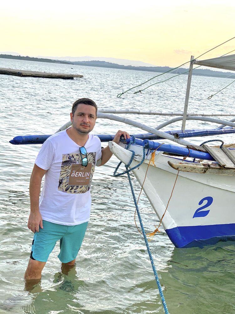  52315099  Dogan, 43 ,    