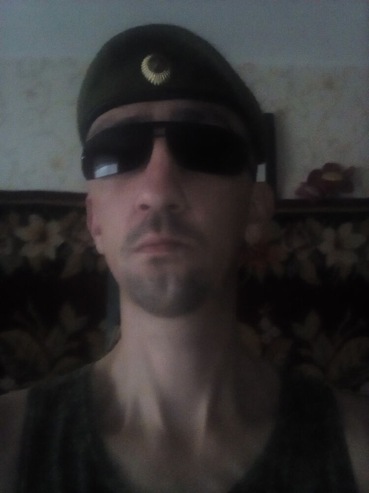  18256349  , 42 ,    