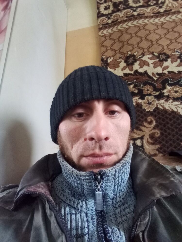  18023129  , 37 ,    