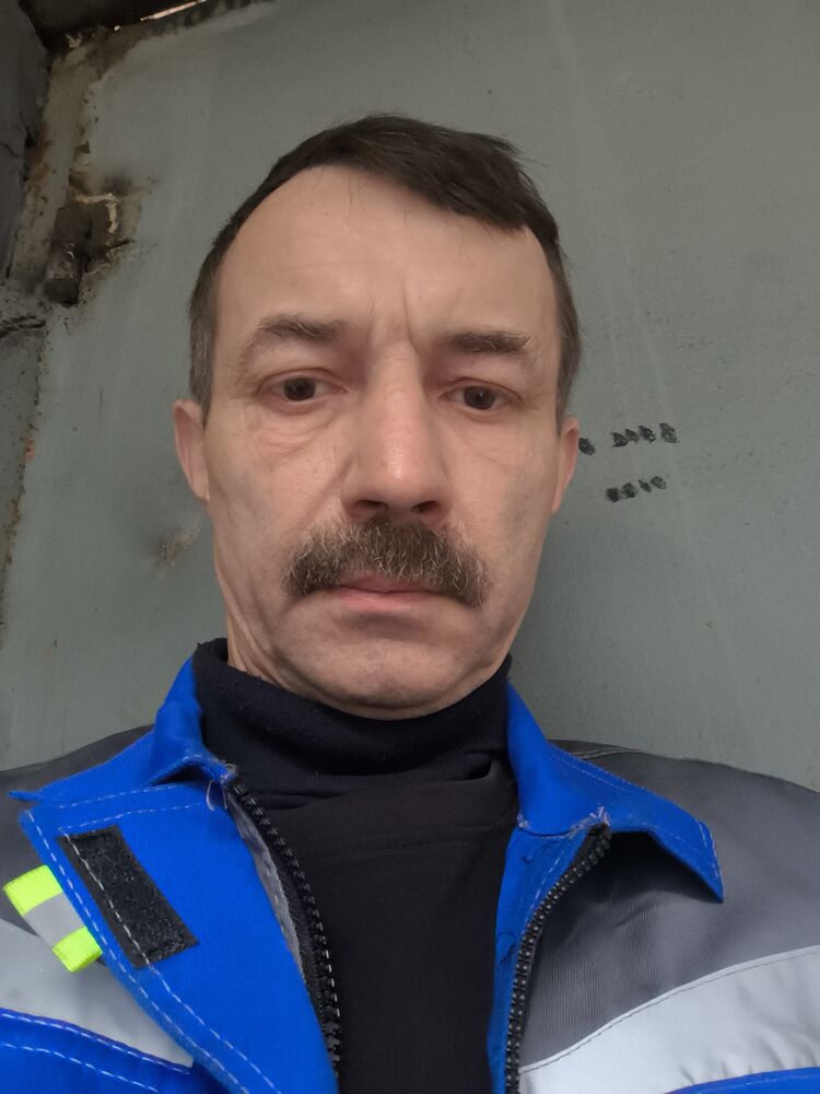  48272089  , 51 ,    