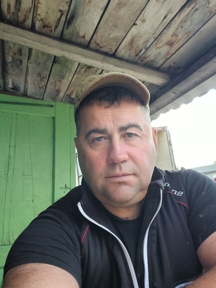  48438529  Sergey, 51 ,    