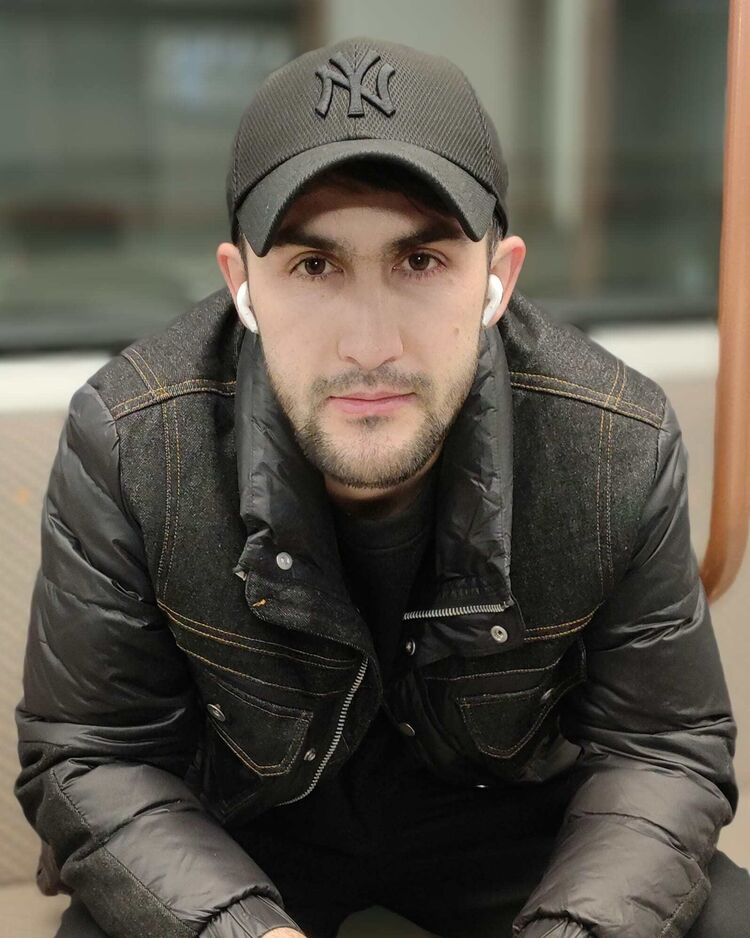 ���� 25893899 ������� ������, 33 ����, ���� ���������� � ������