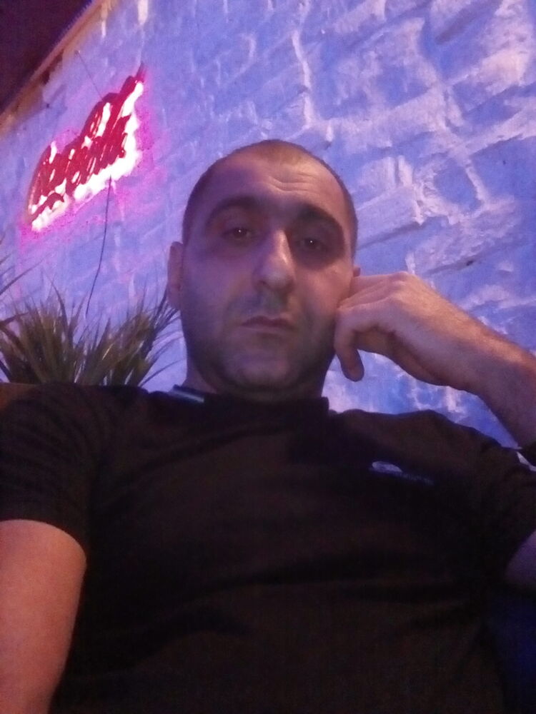  ,   Armen, 44 ,   ,   , c 