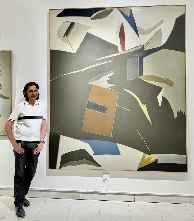  54132719  Anar, 47 ,    