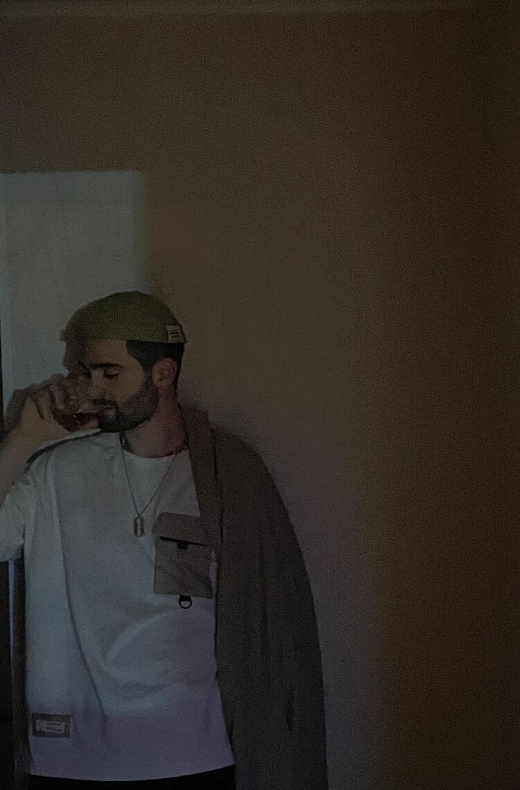  35594069  , 21 ,    