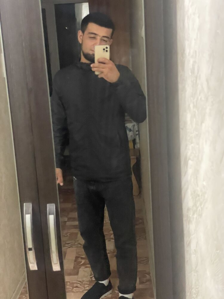  53520779  , 22 ,    -