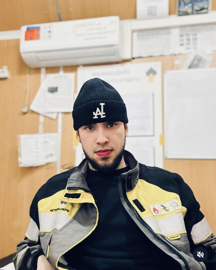  ,   , 24 ,   