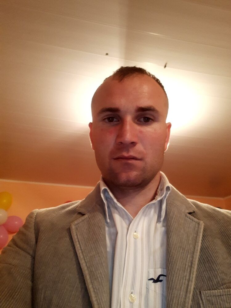  ,   Max, 37 ,   ,   , c 