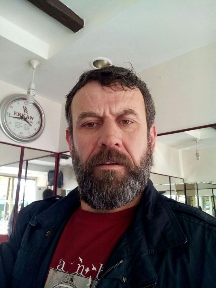  31209739  Kadir, 44 ,    