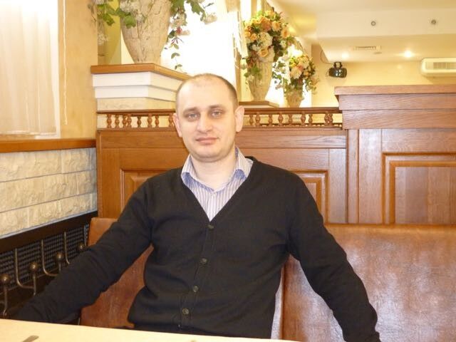  5833159  Alex, 47 ,     