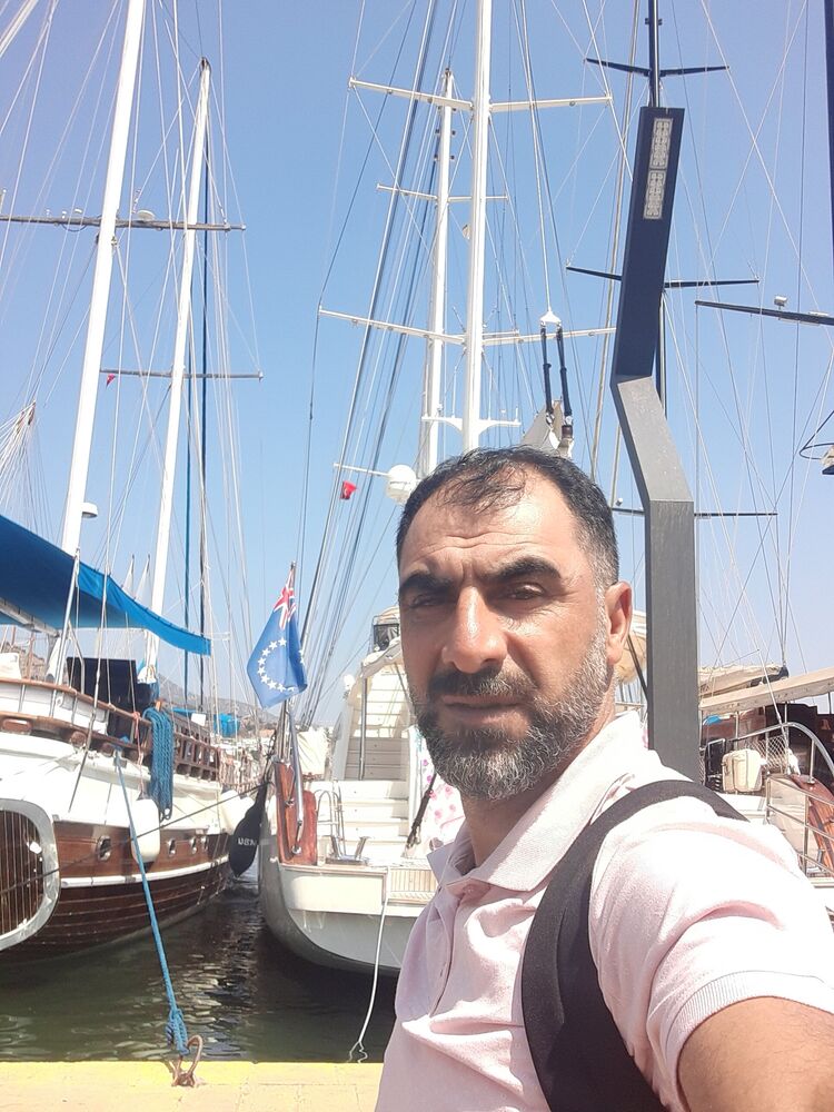  29118039  Ali, 42 ,    