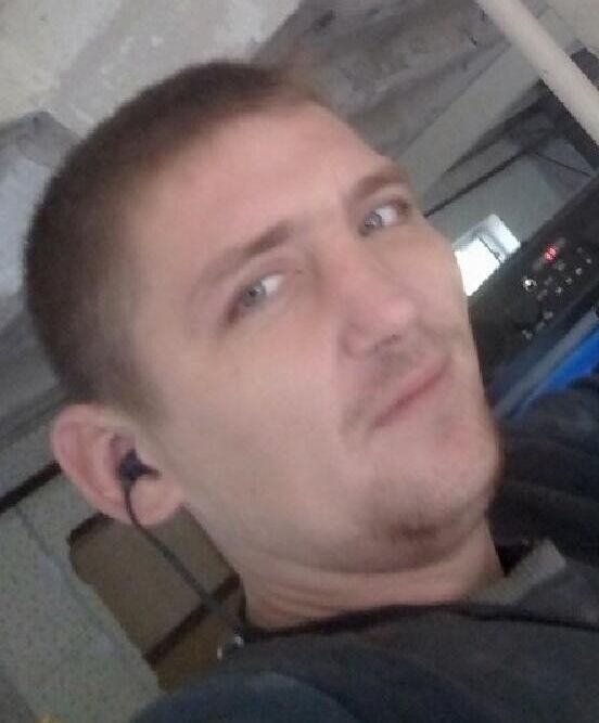  52935289  , 33 ,    